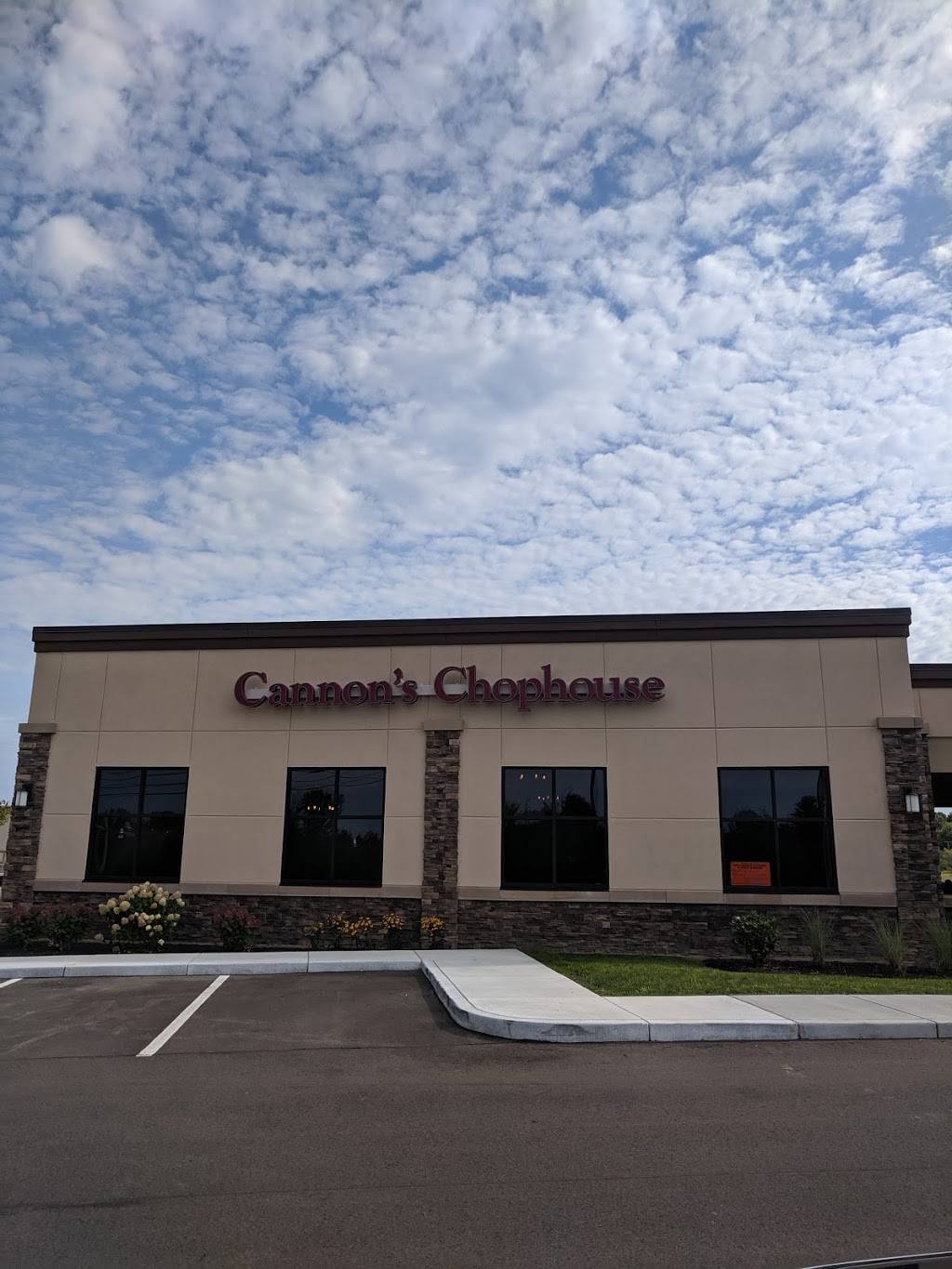 Cannons Chophouse | restaurant | 105 Springfield Commons Blvd, Mercer, PA 16137, USA | 7242697173 OR +1 724-269-7173