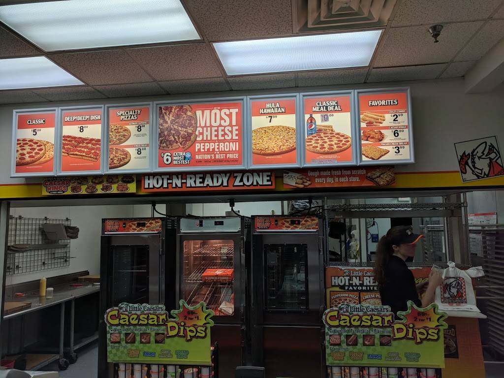 Little Caesars Pizza | meal takeaway | 1601 GA-40, Kingsland, GA 31548, USA | 9125765122 OR +1 912-576-5122