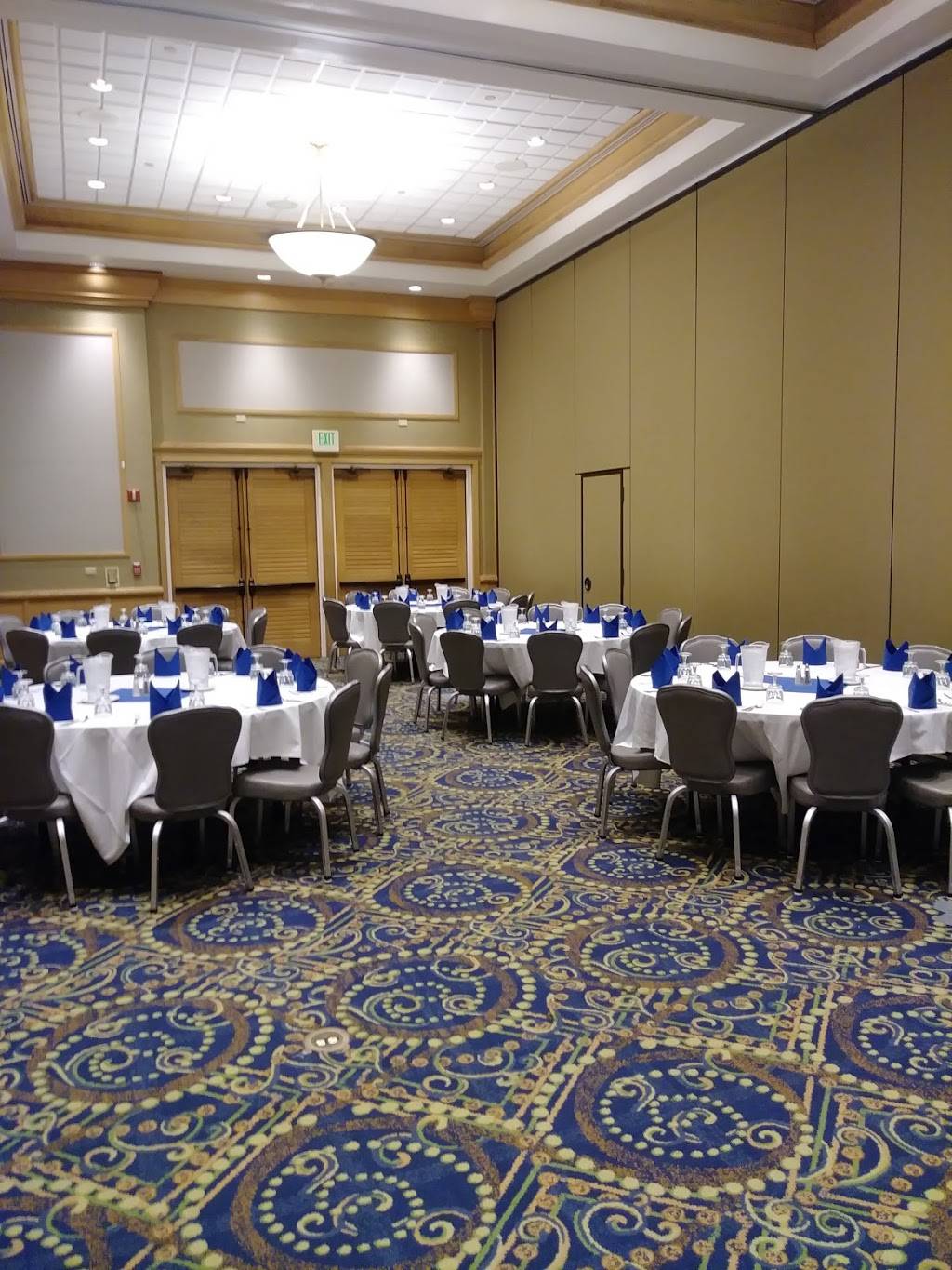 Hale Ikena | restaurant | 711 Morton Dr, Honolulu, HI 96819, USA | 8084381974 OR +1 808-438-1974