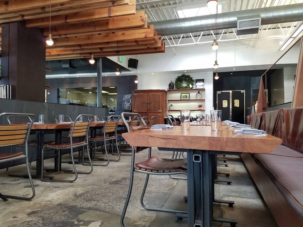 Standard Beer + Food | restaurant | 205 E Franklin St, Raleigh, NC 27604, USA | 9193221499 OR +1 919-322-1499