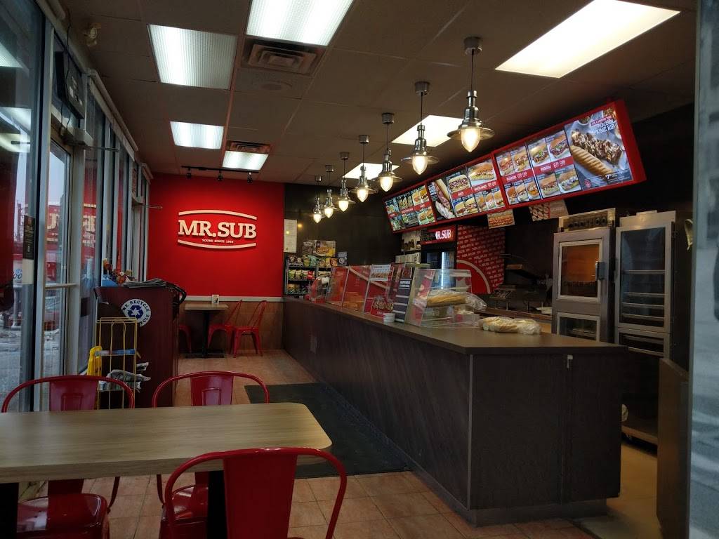 Mr.Sub | restaurant | 102 King St N, Waterloo, ON N2J 2X6, Canada | 5198847313 OR +1 519-884-7313