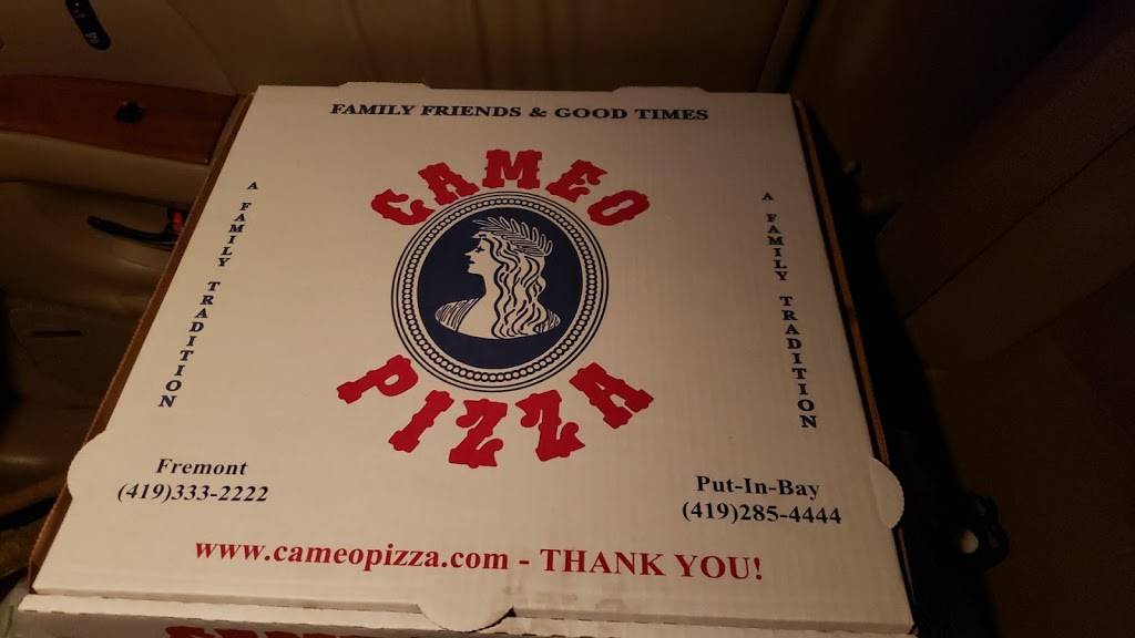 Cameo Pizza | restaurant | 272 Delaware Ave, Put-In-Bay, OH 43456, USA | 4192854444 OR +1 419-285-4444