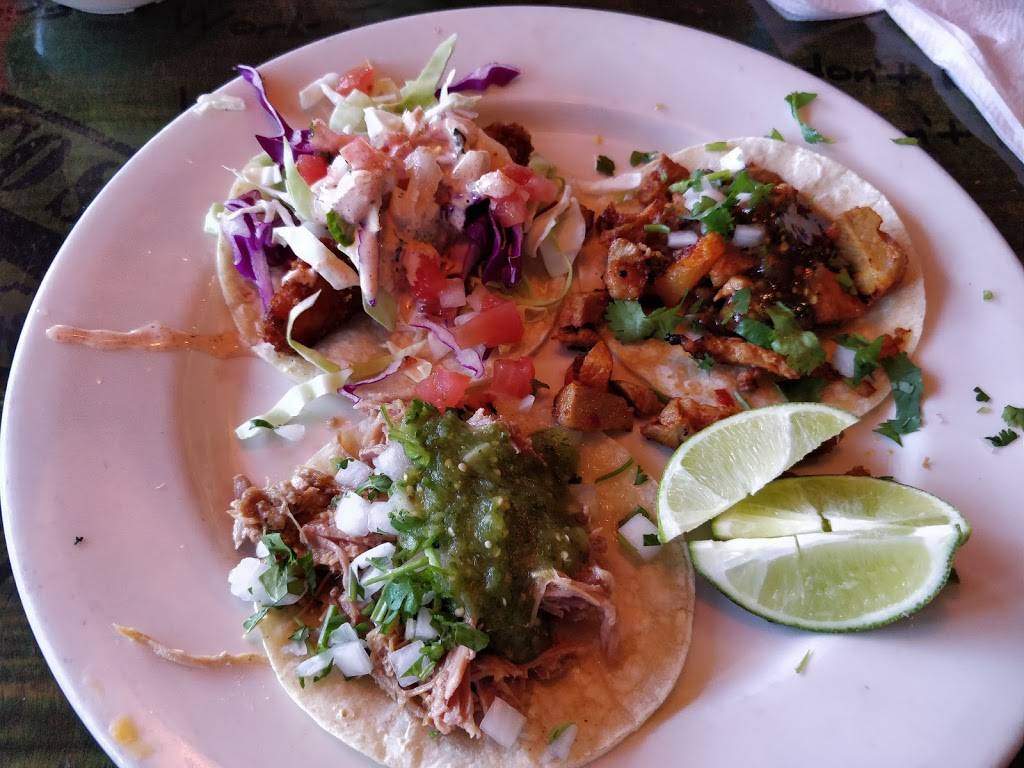 Taco Surf | restaurant | 10542 Los Alamitos Blvd, Los Alamitos, CA 90720, USA | 5625983088 OR +1 562-598-3088