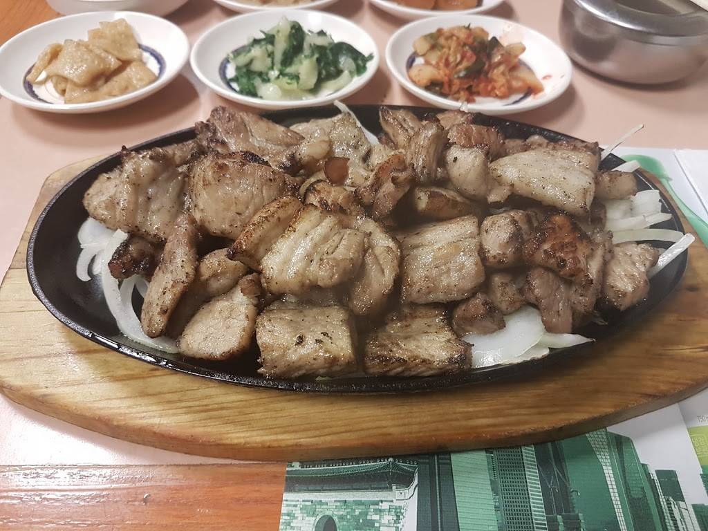 Ban Chan | restaurant | 2909 S Dobson Rd, Mesa, AZ 85202, USA | 4804142525 OR +1 480-414-2525