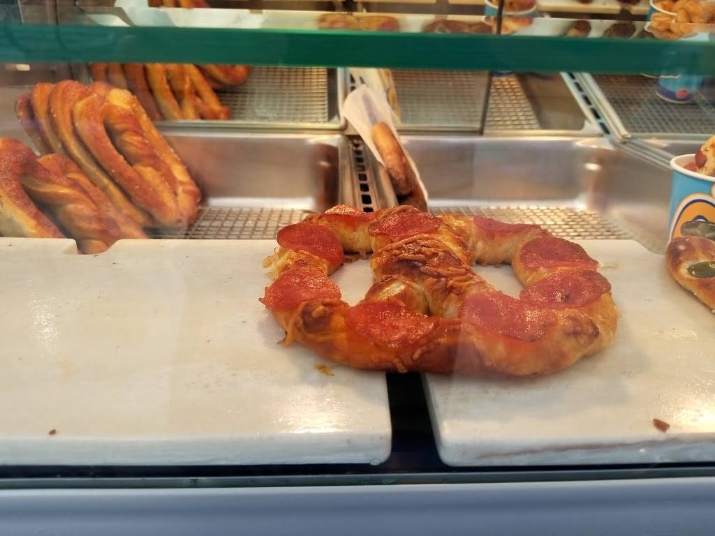 Auntie Annes | cafe | 2626 E Katella Ave, Anaheim, CA 92806, USA | 6572210670 OR +1 657-221-0670