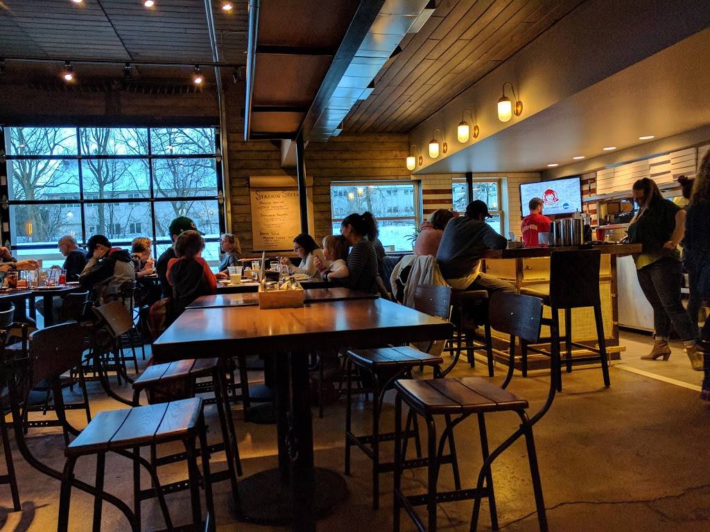 Station Pizzeria | restaurant | 13008 Minnetonka Blvd, Minnetonka, MN 55305, USA | 9524263273 OR +1 952-426-3273