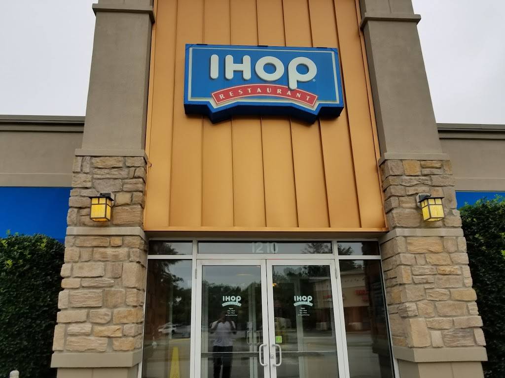 IHOP | bakery | 1210 N Main St, Suffolk, VA 23434, USA | 7579234201 OR +1 757-923-4201