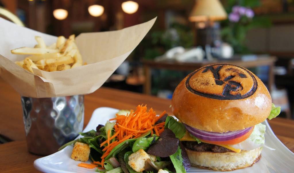 Napa Valley Burger | restaurant | 670 Bridgeway, Sausalito, CA 94965, USA | 4153321454 OR +1 415-332-1454