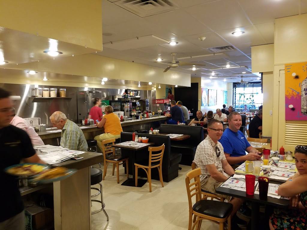 Market Street Grill | restaurant | 6 Market St, West Chester, PA 19382, USA | 6104295328 OR +1 610-429-5328