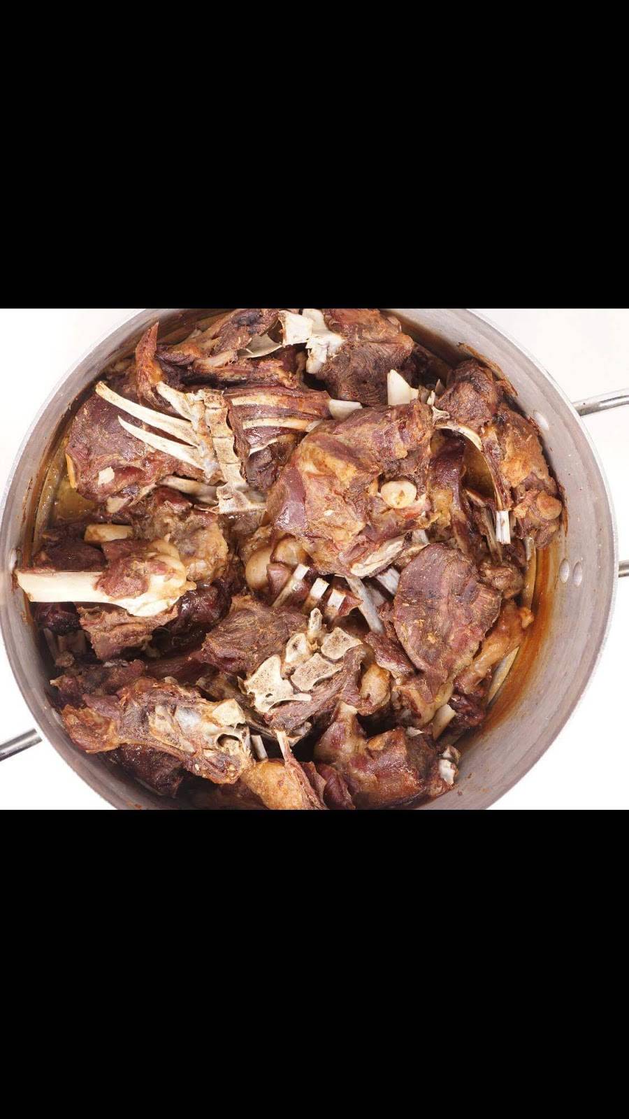 Birrieria los michoacanos | restaurant | 2572 S Union Ave, Bakersfield, CA 93307, USA | 6613141300 OR +1 661-314-1300