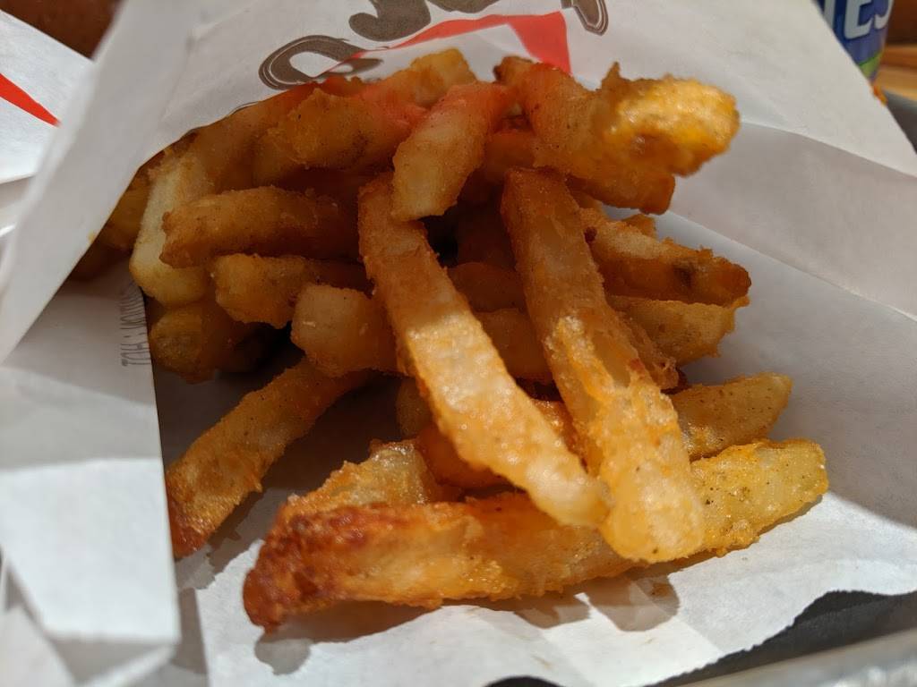 Monga Fried Chicken | meal takeaway | 5 Northtown Way Unit 16 & 17, North York, ON M2N 7L4, Canada | 4165192983 OR +1 416-519-2983