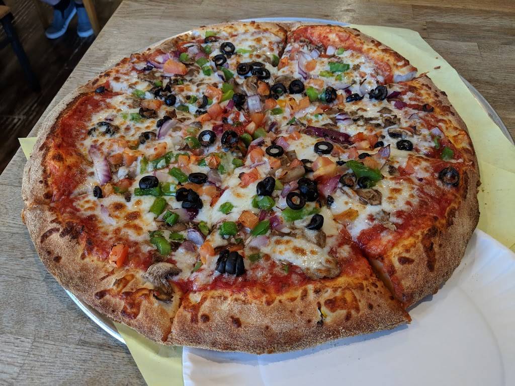 Seniores Pizza | restaurant | 559 Divisadero St, San Francisco, CA 94117, USA | 4154005222 OR +1 415-400-5222