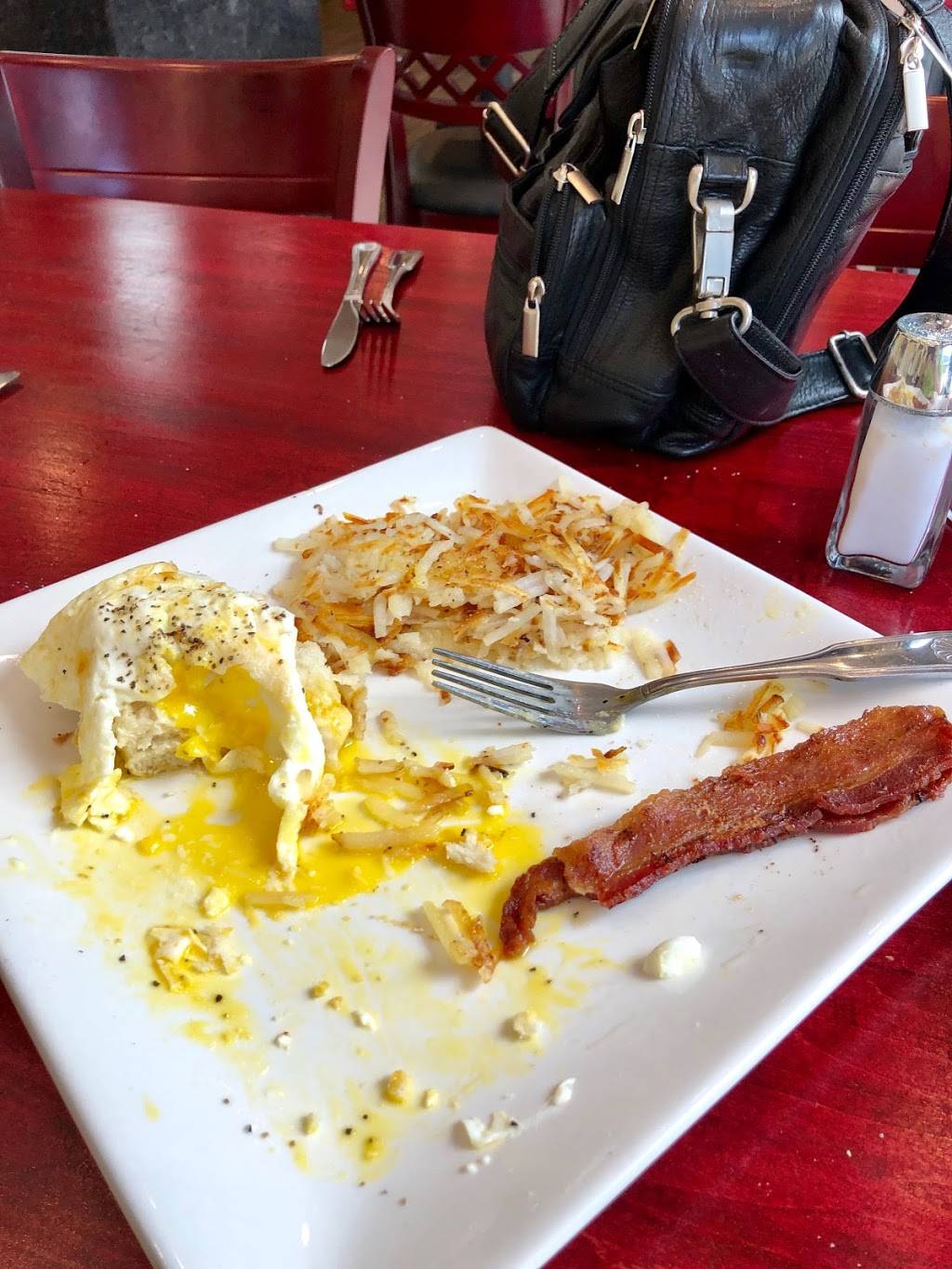 Baggys Grill | restaurant | 2900 Weslayan St Suite A, Houston, TX 77027, USA | 7139612900 OR +1 713-961-2900