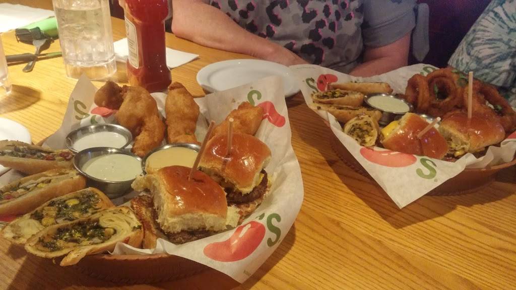 Chilis Grill & Bar | restaurant | 5105 N Belt Hwy, St Joseph, MO 64506, USA | 8162795750 OR +1 816-279-5750