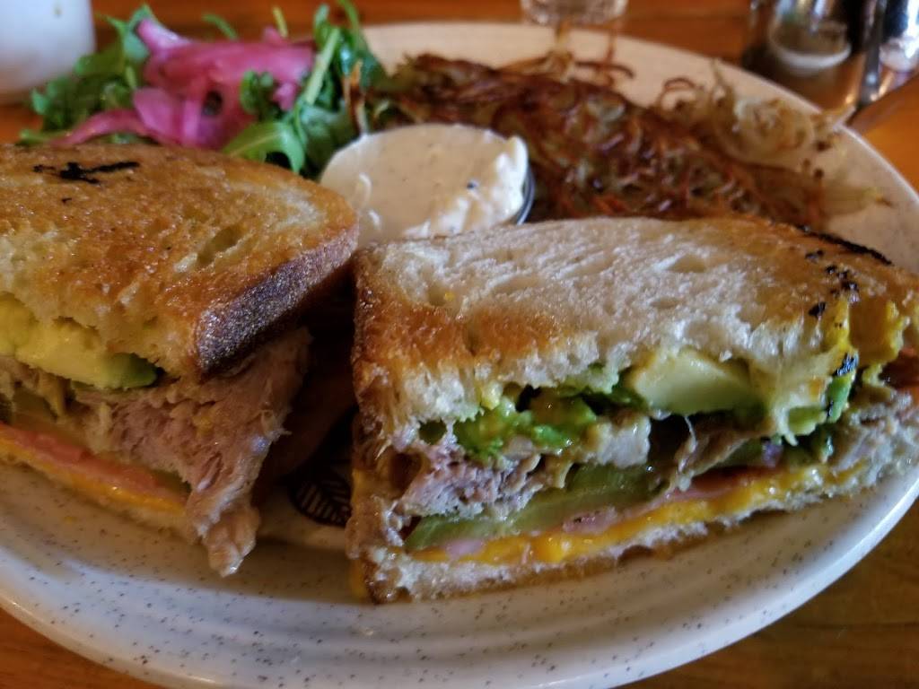 The Federal | restaurant | 1438 Dundas St W, Toronto, ON M6J 1Y6, Canada | 6473529120 OR +1 647-352-9120