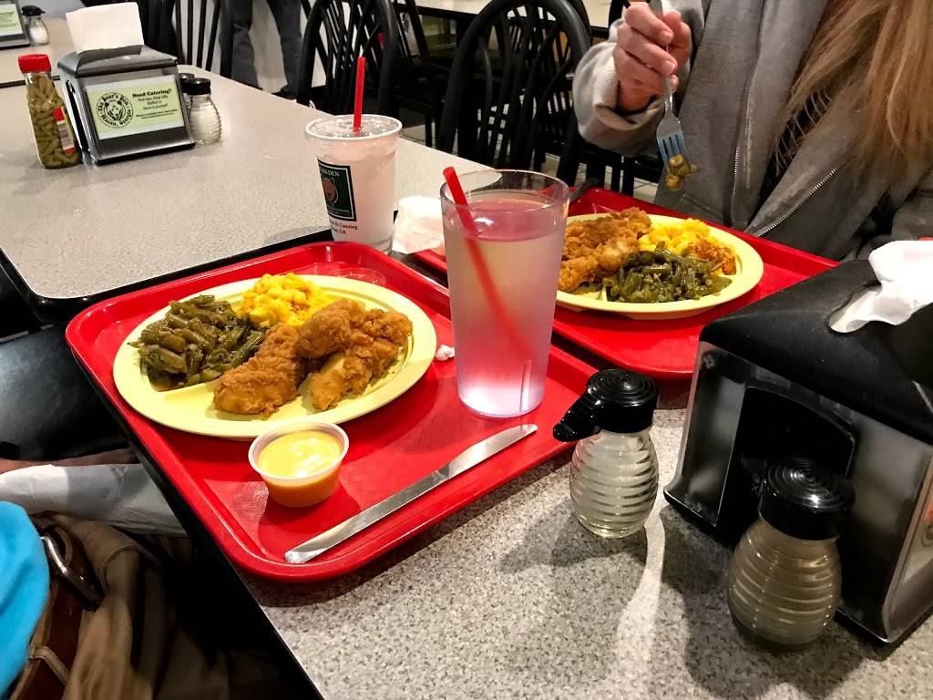 The Bears Den | restaurant | 1191 Oglethorpe St, Macon, GA 31201, USA | 4787459909 OR +1 478-745-9909