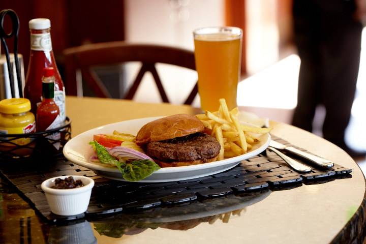 RangeCafe Bar and Grill | restaurant | 337 Biscayne Dr, San Rafael, CA 94901, USA | 4154546450 OR +1 415-454-6450