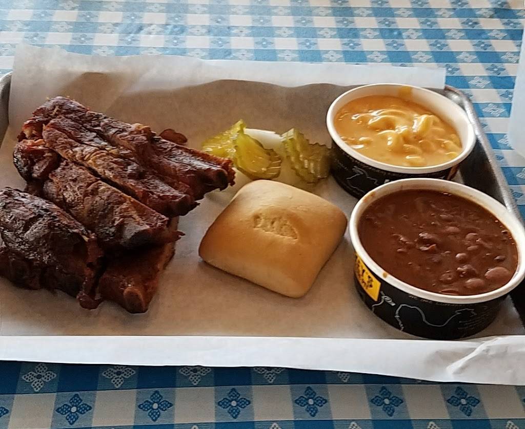 Dickeys Barbecue Pit | restaurant | 4475 Adler Dr, Dallas, TX 75211, USA | 2143318088 OR +1 214-331-8088