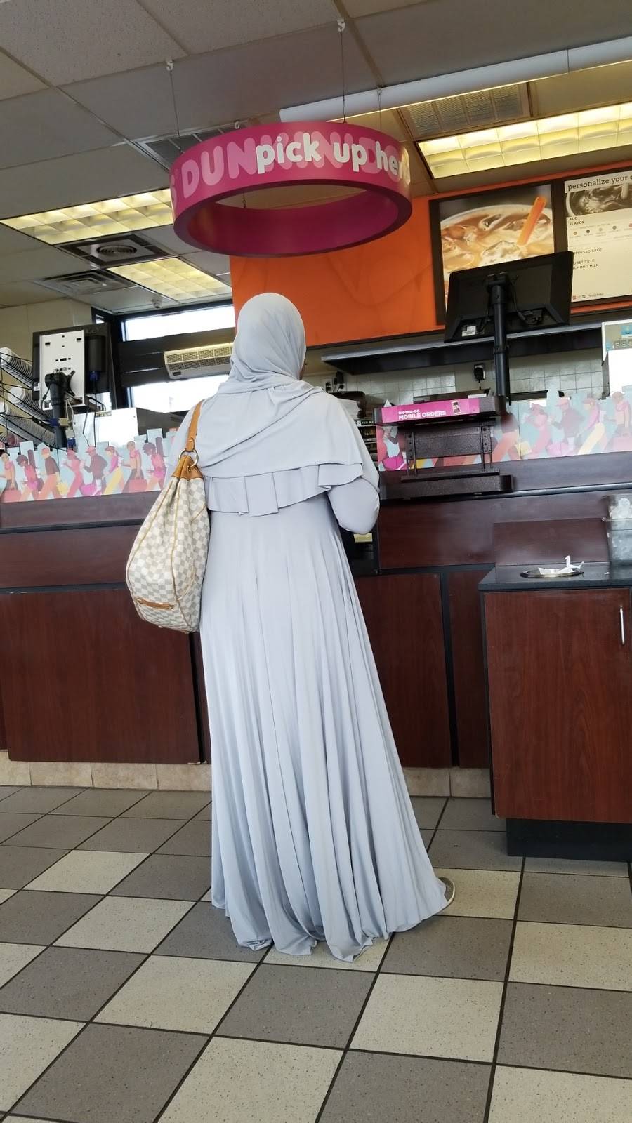 Dunkin | cafe | 8000 Pine Rd, Philadelphia, PA 19111, USA | 2157226215 OR +1 215-722-6215