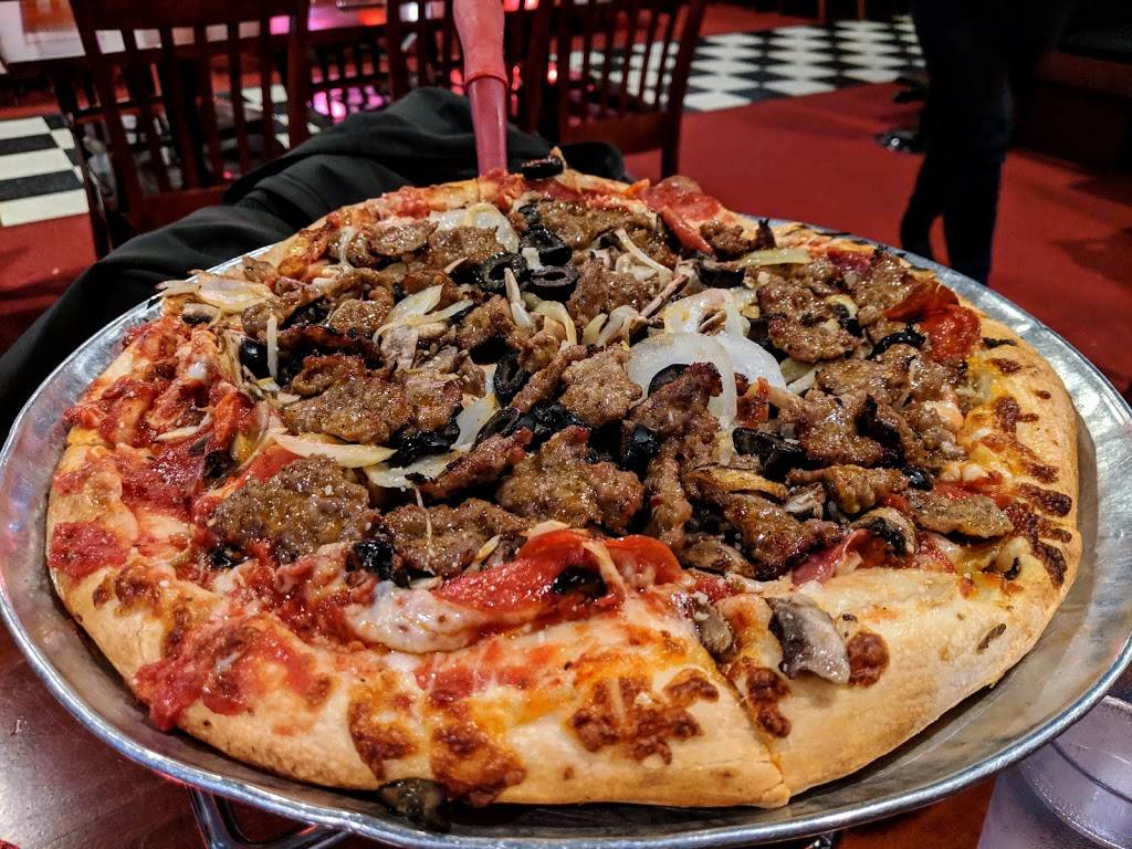 Flying Pie Pizzeria | restaurant | 3 Monroe Pkwy Ste S, Lake Oswego, OR 97035, USA | 5036757377 OR +1 503-675-7377