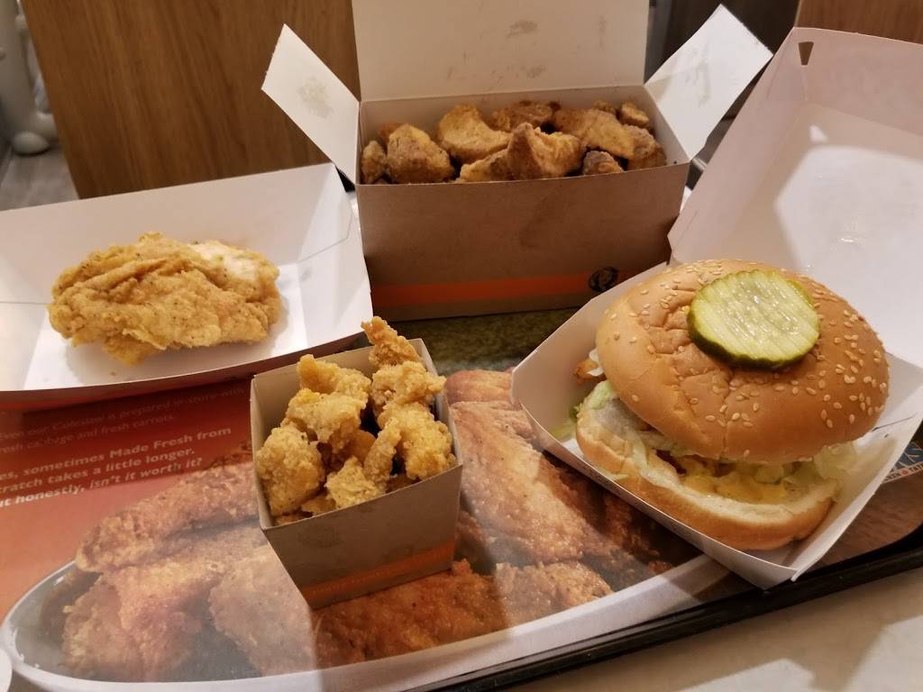 Mary Browns Chicken & Taters | restaurant | Centrum Shopping Centre, 400 Earl Grey Dr B-7, Kanata, ON K2T 1B9, Canada | 6135922132 OR +1 613-592-2132