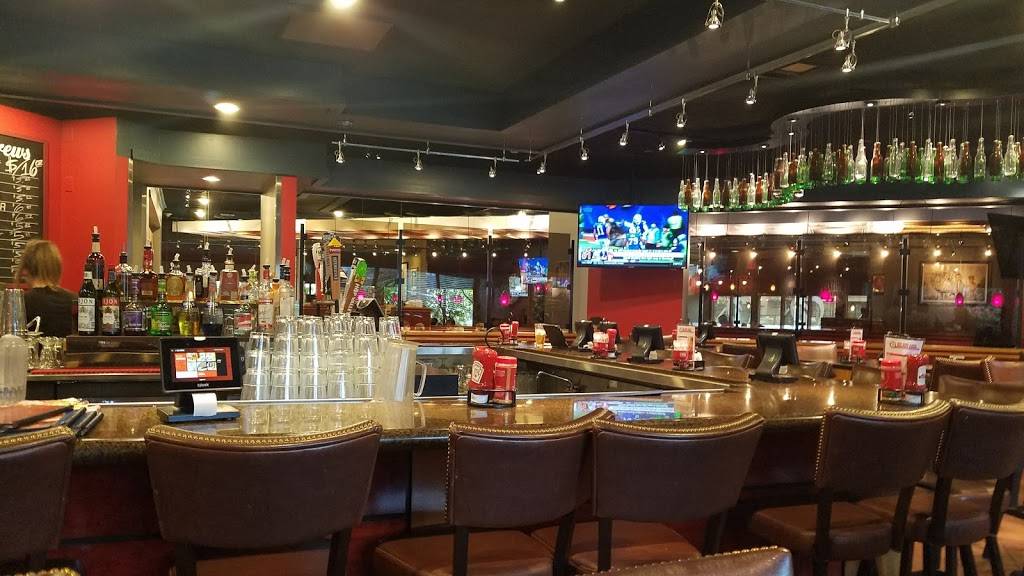 Red Robin Gourmet Burgers and Brews | restaurant | 1221 Executive Pkwy, Eugene, OR 97401, USA | 5414849588 OR +1 541-484-9588