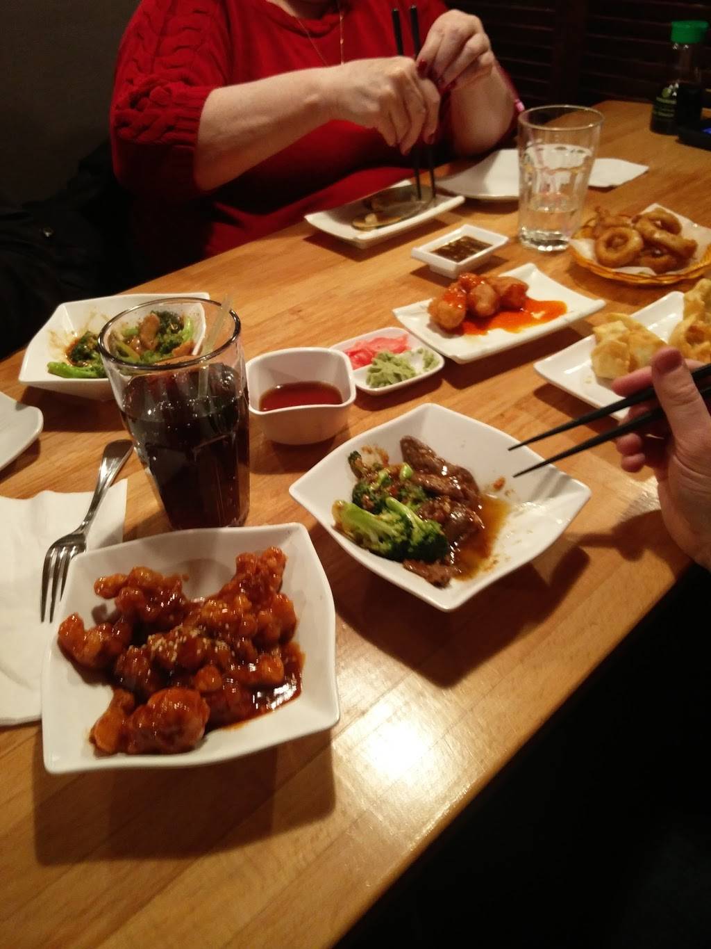 Taka Japanese Sushi and Thai Food Restaurant | restaurant | 5011 Legacy Park Dr, Windsor, ON N8W 5S6, Canada | 5199723222 OR +1 519-972-3222