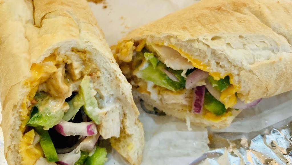 Which Wich Superior Sandwiches | restaurant | 925 25th Ave, Coralville, IA 52241, USA | 3193549424 OR +1 319-354-9424