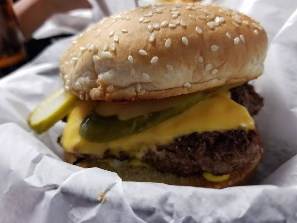 North Shore Inn | restaurant | 107 Higman Park Rd, Benton Harbor, MI 49022, USA | 2697577872 OR +1 269-757-7872