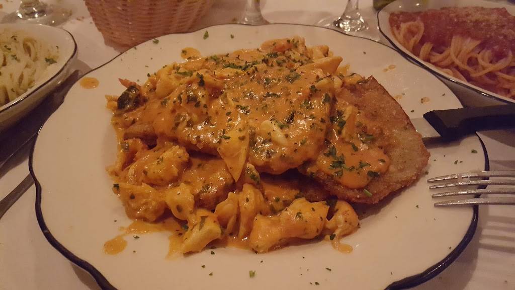 Sal & Judys | restaurant | 27491 U.S. Hwy 190, Lacombe, LA 70445, USA | 9858829443 OR +1 985-882-9443