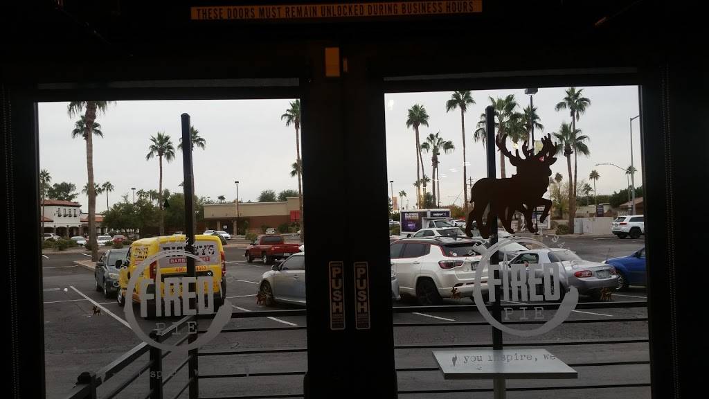 Fired Pie | restaurant | 2015 S Alma School Rd, Mesa, AZ 85210, USA | 4806561283 OR +1 480-656-1283