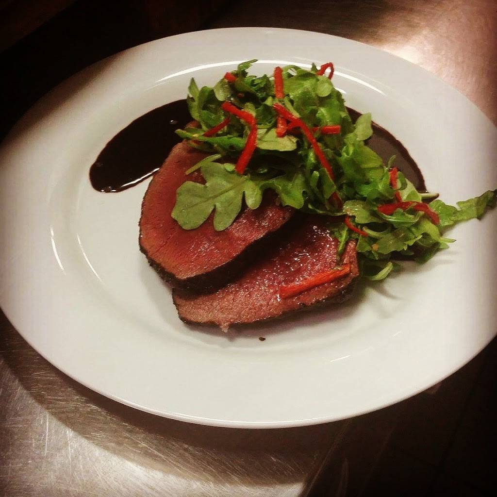 The Springs Restaurant | restaurant | 310 Springbank Dr, London, ON N6J 1G5, Canada | 5196571100 OR +1 519-657-1100