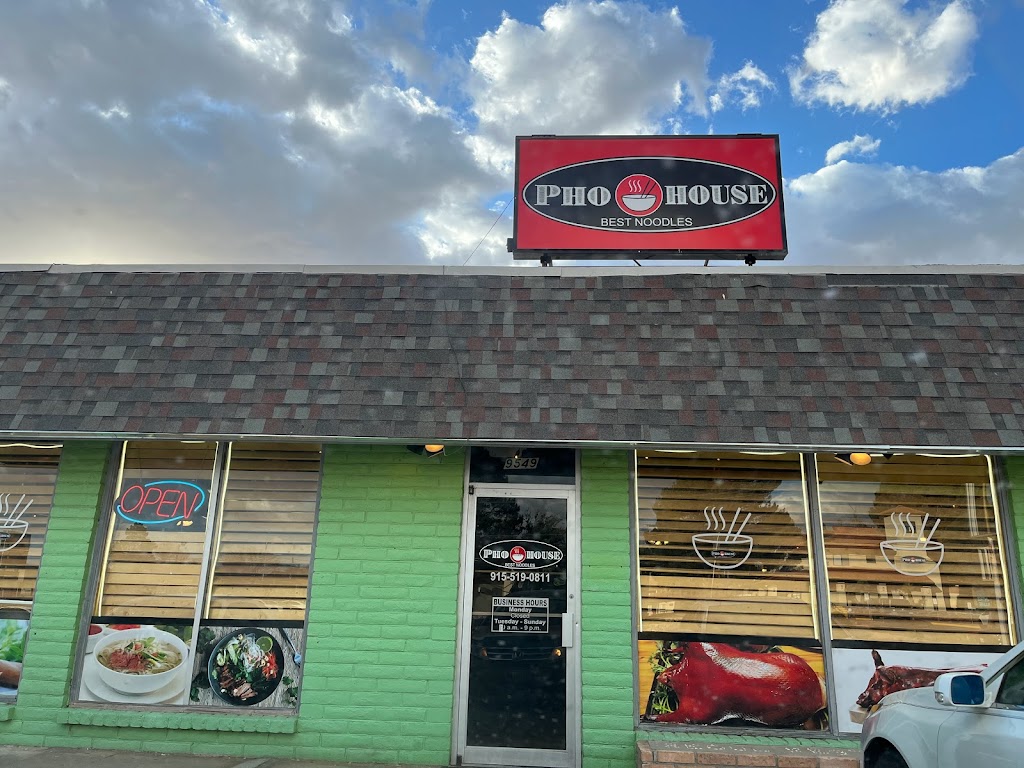 Pho House Best Noodles | restaurant | 9549 Dyer St, El Paso, TX 79924, USA | 9155190811 OR +1 915-519-0811