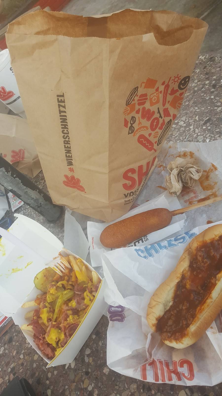 Wienerschnitzel | restaurant | 935 S 1st St, San Jose, CA 95110, USA | 4082977020 OR +1 408-297-7020