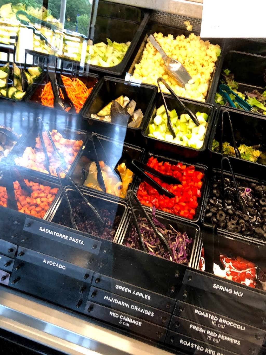 Saladworks | restaurant | 8500 Henry Avenue Store #29, Philadelphia, PA 19128, USA | 2154825750 OR +1 215-482-5750