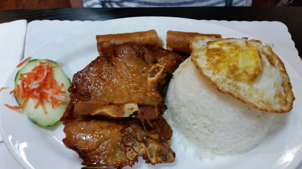 Pho Saigon noodle and grill | restaurant | 3831 W 6th St, Los Angeles, CA 90020, USA | 2133866555 OR +1 213-386-6555