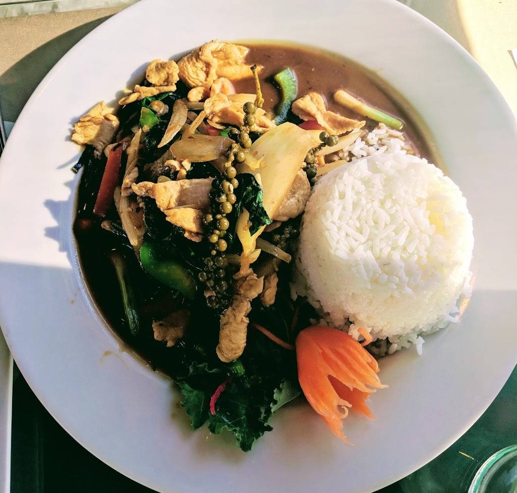 The Basil Leaf Thai & Sushi Restaurant | restaurant | 690 St George Square Ct, Winston-Salem, NC 27103, USA | 3362839133 OR +1 336-283-9133