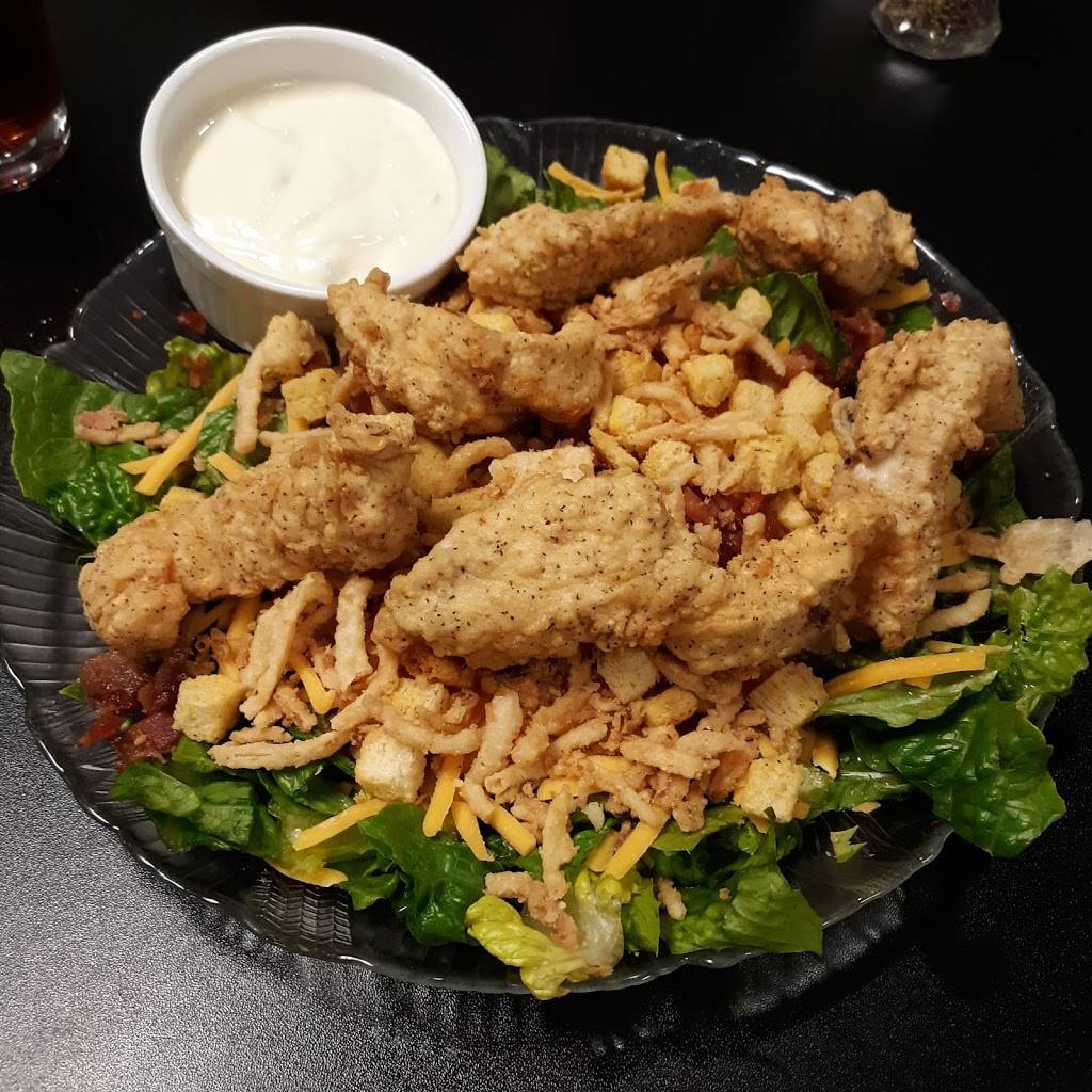 Teds Charcoal Steakhouse | restaurant | 337 Northeast Blvd, Clinton, NC 28328, USA | 9105922600 OR +1 910-592-2600