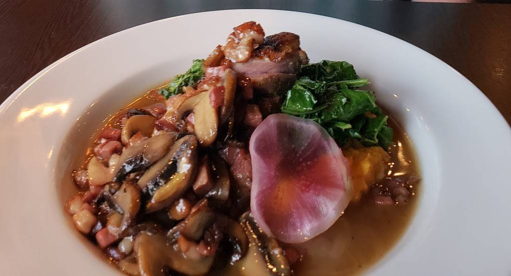 Birchwood Hall Southern Kitchen | restaurant | 111 N Main St, Waynesville, NC 28786, USA | 8282466111 OR +1 828-246-6111