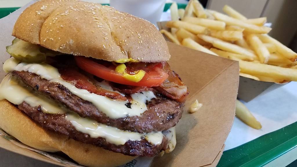 Char-Hut | Davie, FL | restaurant | 9000 W State Rd 84, Davie, FL 33324, USA | 9544749312 OR +1 954-474-9312