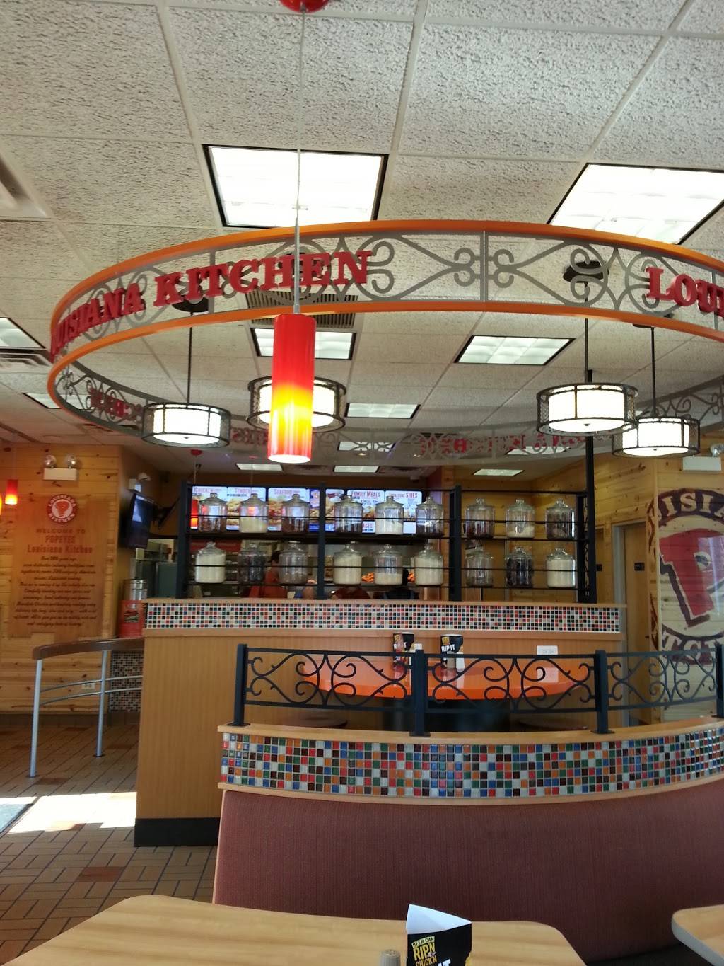 Popeyes Louisiana Kitchen | restaurant | 6622 W Fullerton Ave, Chicago, IL 60707, USA | 7732374613 OR +1 773-237-4613