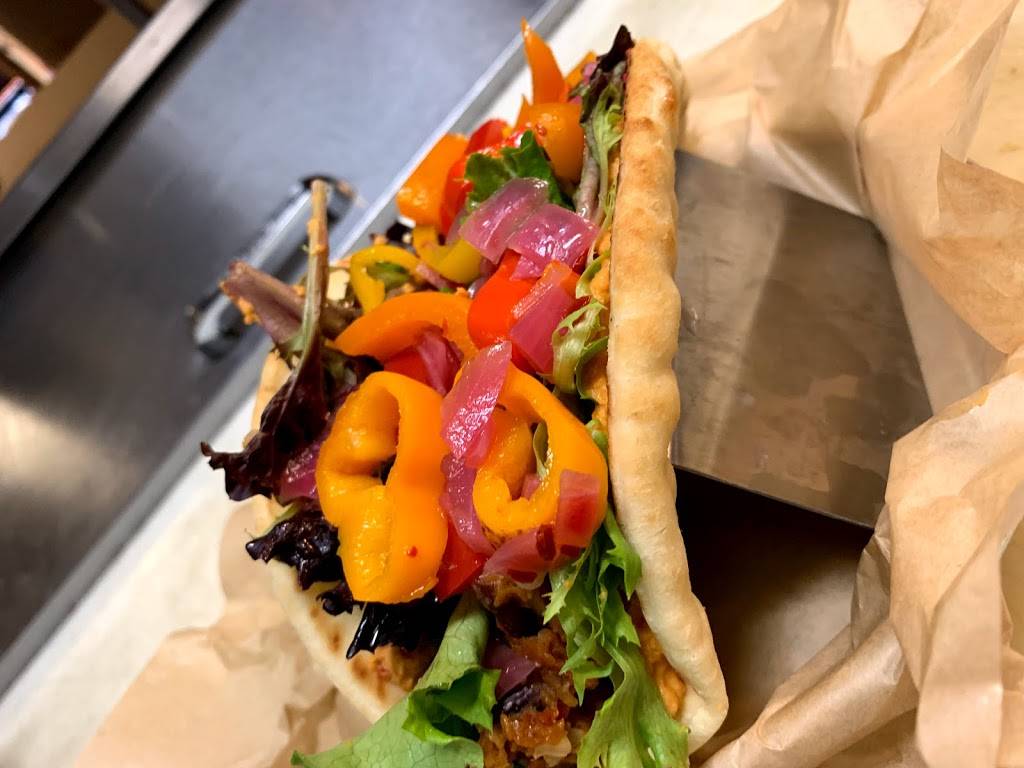 Lazy Pirate Island Sports Grill | restaurant | 701 N Lake Park Blvd, Carolina Beach, NC 28428, USA | 9104585299 OR +1 910-458-5299