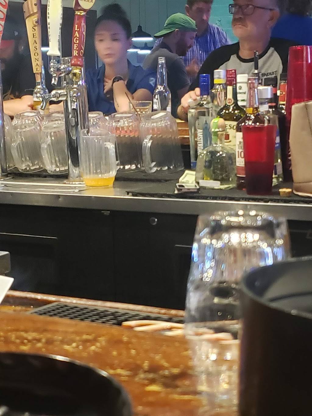 Chattanooga Billiard Club | restaurant | 110 Jordan Dr, Chattanooga, TN 37421, USA | 4234993883 OR +1 423-499-3883