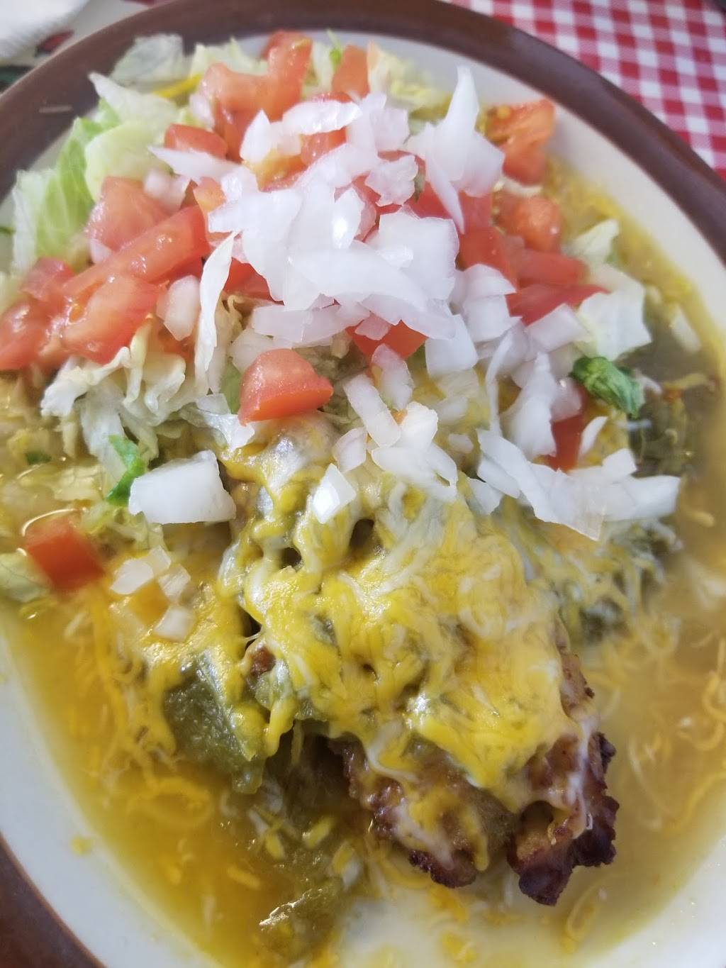 Montaños Family Restaurant | restaurant | 417 S Main St, Belen, NM 87002, USA | 5058643370 OR +1 505-864-3370