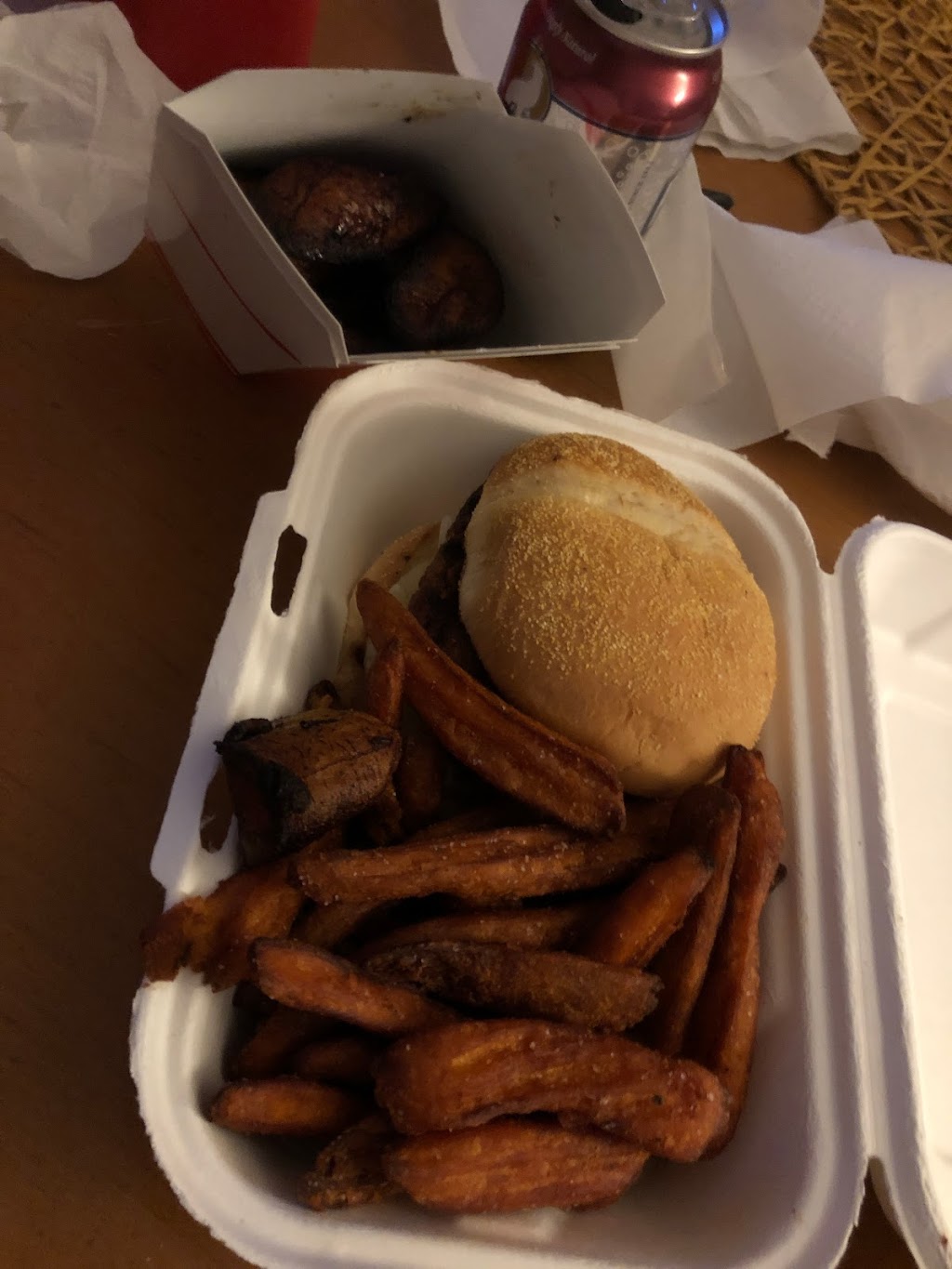 The Burger Bah | restaurant | 160 Green St, Worcester, MA 01604, USA | 7745025567 OR +1 774-502-5567