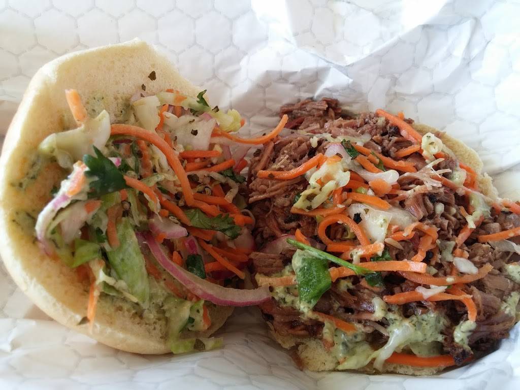 Juicy Pig Barbecue | restaurant | 708 N Locust St, Denton, TX 76201, USA | 9403870708 OR +1 940-387-0708