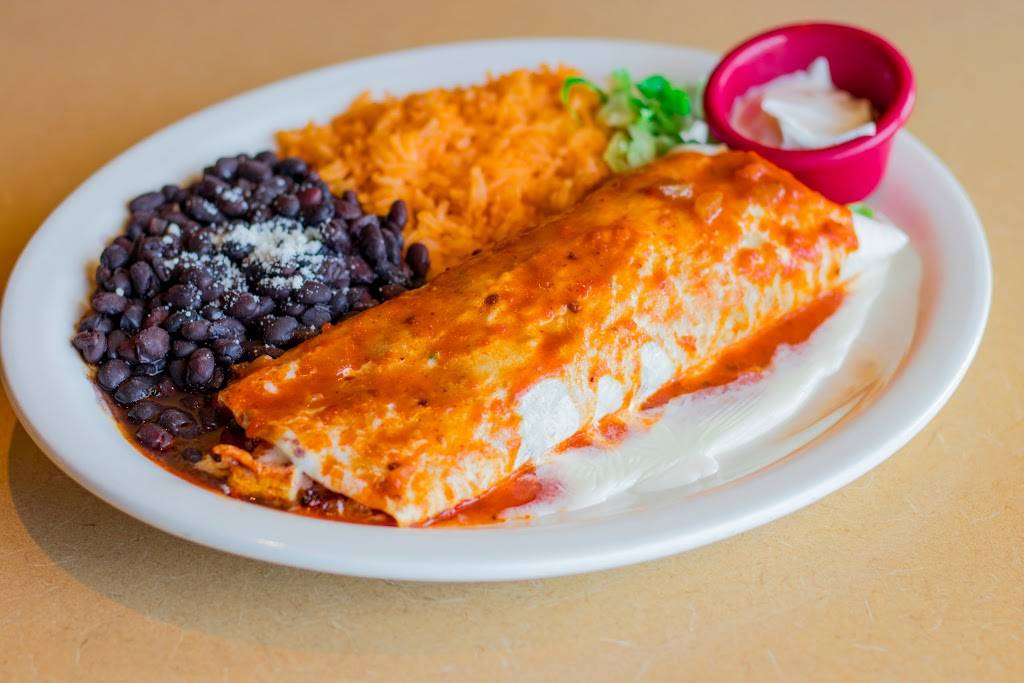 Fiesta Mexican Restaurant | restaurant | 117 County St, Somerset, MA 02726, USA | 5086729356 OR +1 508-672-9356