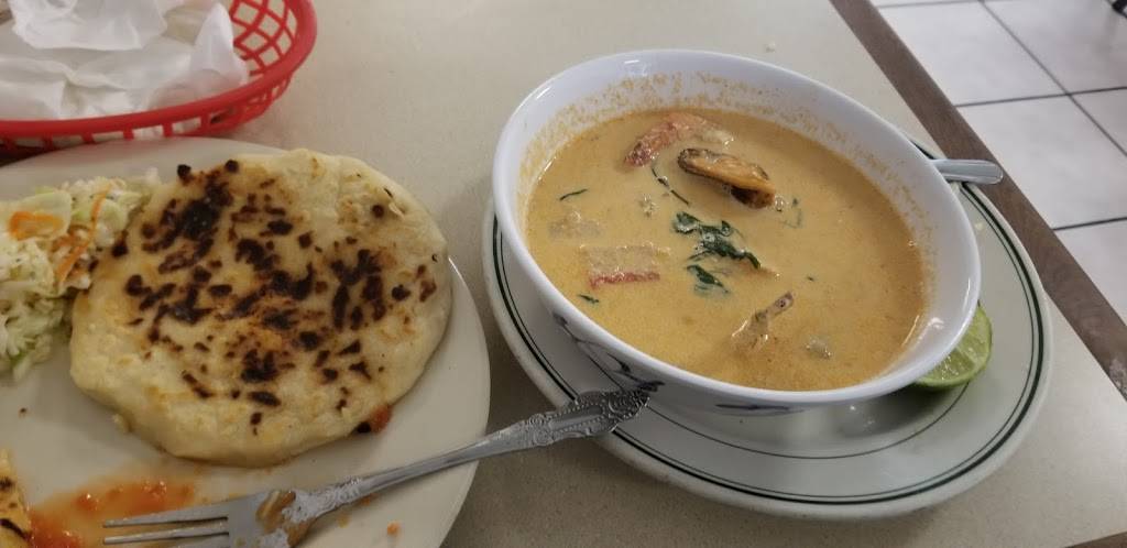 Maldonado Pupuseria | restaurant | 812 Maxey Rd, Houston, TX 77013, USA | 7134557705 OR +1 713-455-7705