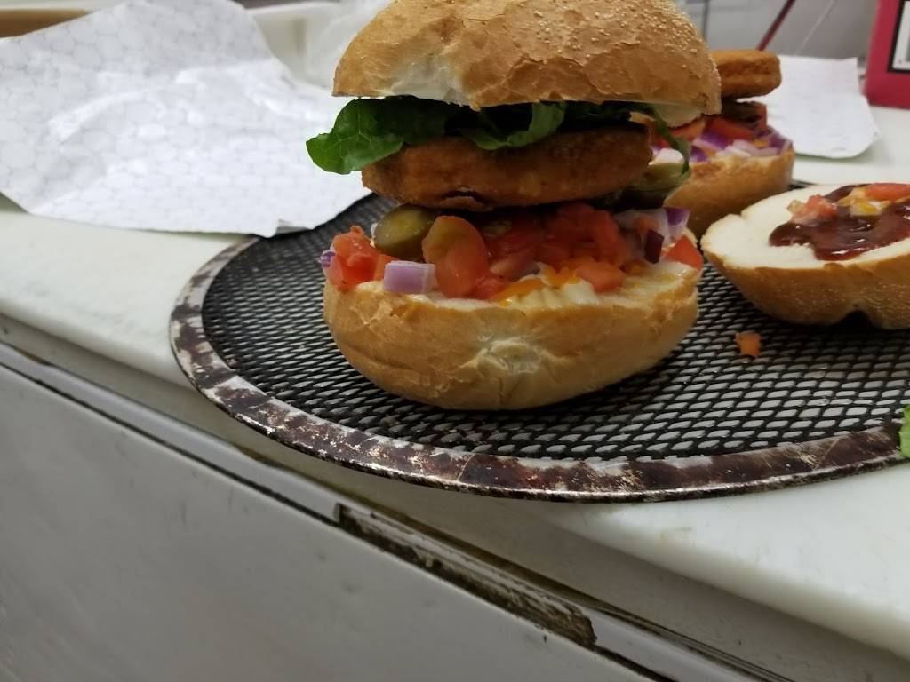 Pizza Point | restaurant | 550 Queen St W, Brampton, ON L6X 3E1, Canada | 9054544711 OR +1 905-454-4711