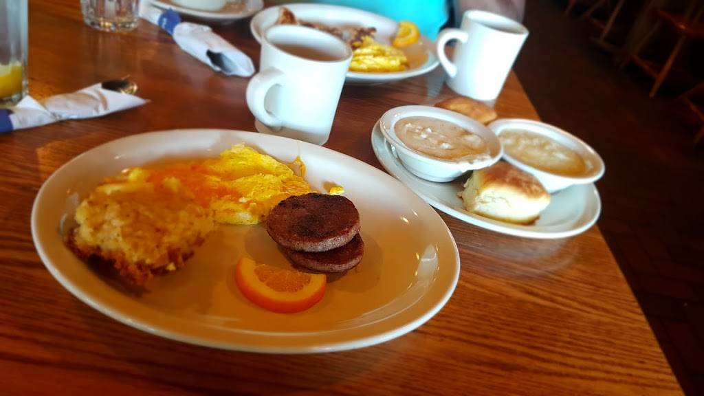 Cracker Barrel Old Country Store | restaurant | 5 Crowell Rd, Asheville, NC 28806, USA | 8286652221 OR +1 828-665-2221